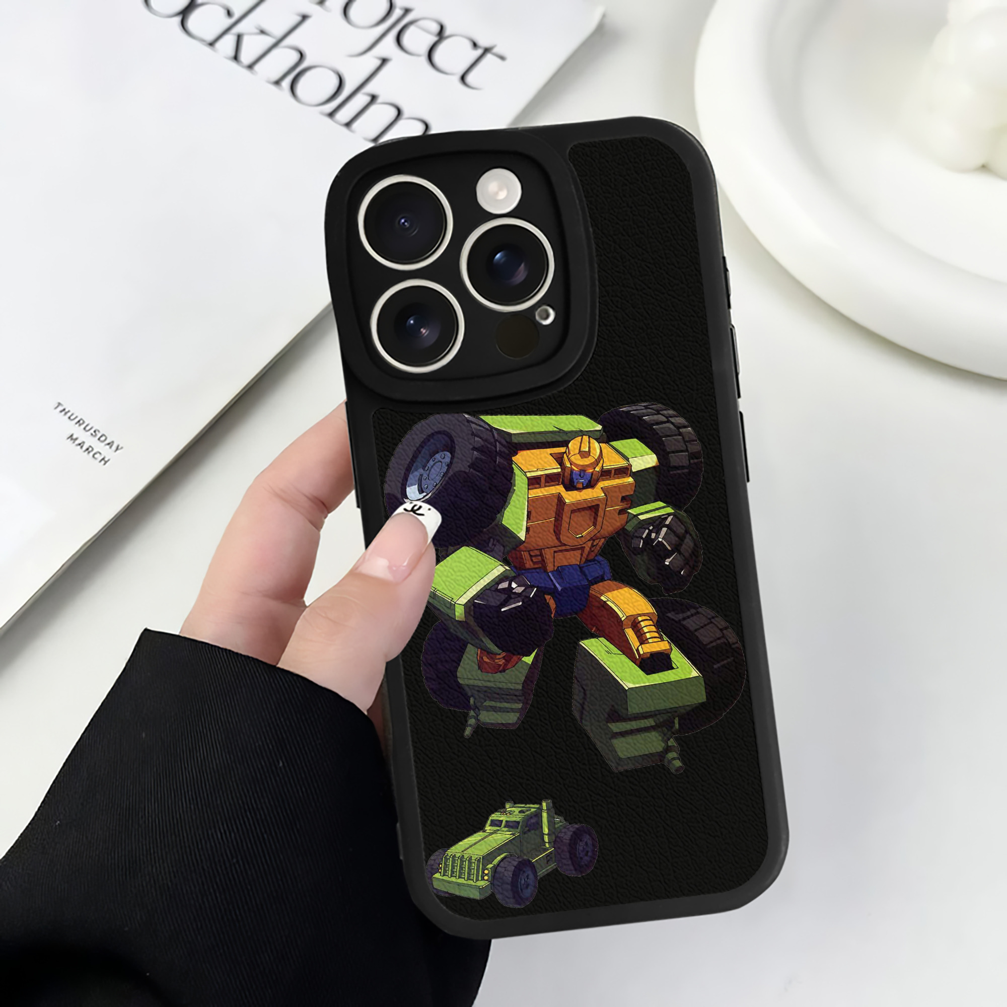 （画像用）  【iPhone 16シリーズ対応】シリコンスマホケース（レザー調） 材質：シリコン